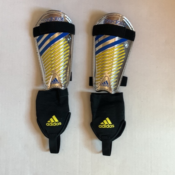 NEW ADIDAS performance Predator Replique DS Shin Guard Silver Gold Large - Picture 2 of 11